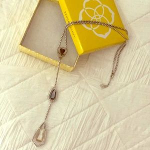 Kendra Scott Y necklace in silver